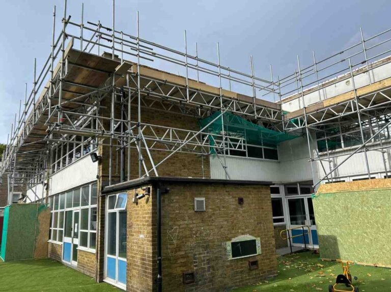 suspended platform scaffolding